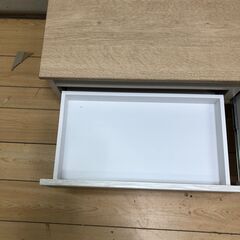 美品 ナチュラル木目ローボード テレビ台 幅90cm 北欧風 引き出し収納付き　【糸島市内 送料無料】250720-9の画像