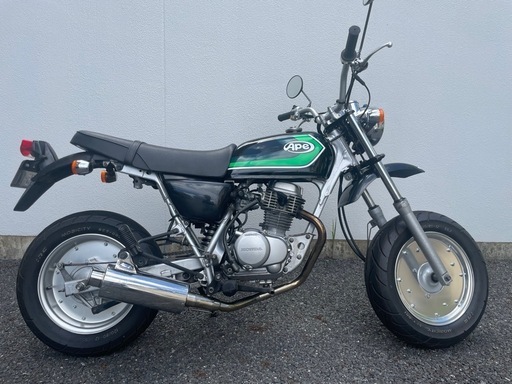 HONDA エイプ100