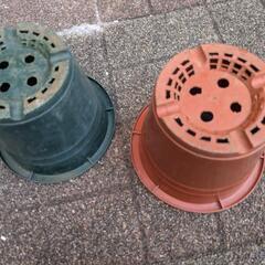 プラスチック鉢2個セット　ガーデニングの画像