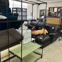 H2507-524 ハンガーラック キャスター付き キズ 汚れありの画像