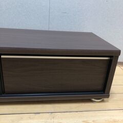 ローボード 幅120cm キャスター付き テレビ台 ガラス扉 引き出し収納　ローボード テレビボード TV台 TVラック テレビ台 キャスター付き 引き出し収納 幅120cm ガラス扉 木目調 モダン ダークブラウン センターテーブル シンプル インテリア　【糸島市内 送料無料】250720-11の画像