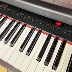 電子ピアノ　YAMAHA グラビノーバ（椅子付き）の画像