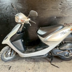 ★支払総額3.8万円★定休日なし！いつでも現車確認可能です！ ホンダ スマートディオ シルバー AF56 人気のスマートディオ！4スト！バッテリー新品！ 通勤、通学に♪
の画像