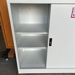 未使用品❕　鍵付きキャビネット❕　人気のホワイト❕　早い者勝ち❕　R5864の画像