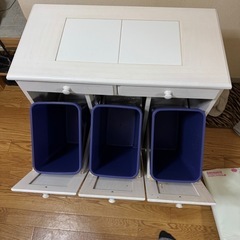 お洒落なゴミ箱の画像