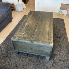 【輸入家具】オシャレなローテーブル（収納付）の画像
