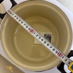 ホーロー鍋の画像