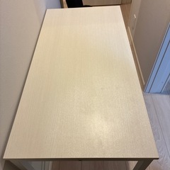 机の画像