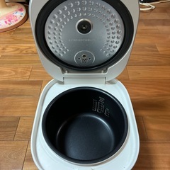 YAMAZEN 炊飯器 ５合炊きの画像