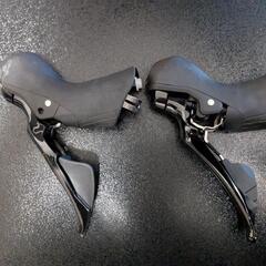 Shimano 105 r7020 油圧sti＆ブレーキキャリパーの画像