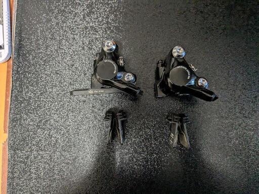 Shimano 105 r7020 油圧sti＆ブレーキキャリパー Amazon | SHIMANO 105 ST-R7020 油圧STIシフター&ディスク