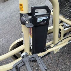 ミムゴ ACTIVE PLUS ノーパンク電動アシスト三輪自転車   MG-TRM20APN   バッテリー、充電器、カギ3個付き　美品の画像