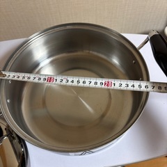 両手鍋の画像