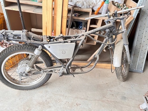 バイクフレームタイヤホイール付き