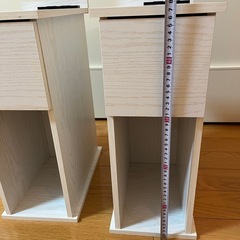【¥0です！】白　ベッドサイドテーブルの画像