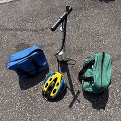 ロードバイク空気入れおまけヘルメット、靴ヘルメットケース二つの画像