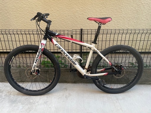 キャノンデールマウンテンバイクF7 (北栄) 県庁前のマウンテンバイクの