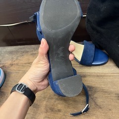 23.5cm ブーツとサンダルのセットの画像