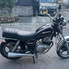 スズキGN250の画像