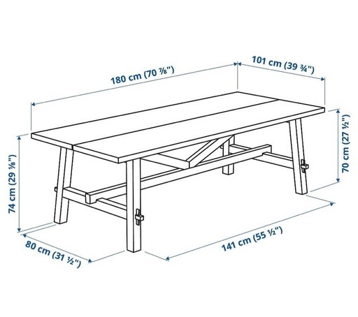IKEAのダイニングテーブル