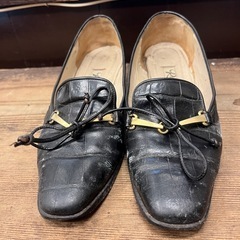パリで購入　ヴィンテージローファーの画像