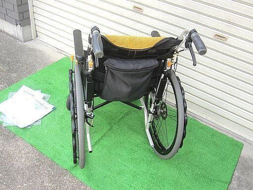 マツナガの自走式介護用車イス　