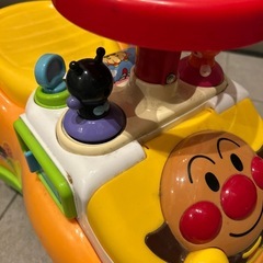 アンパンマンよくばりビジーカーの画像
