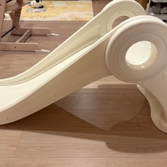 子供用滑り台の画像