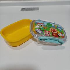 アンパンマンのお弁当箱の画像