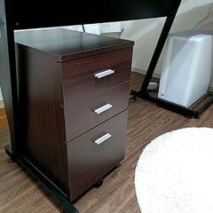 L字PCデスク_キャビネット付きの画像