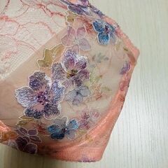 ワコールの新品リボンブラのG75を約半額でお譲りします。の画像