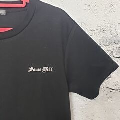 SOMEDIFF Tシャツ L ビッグプリント トップス 黒の画像