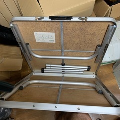 キャンプ　テーブルの画像