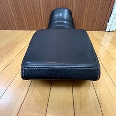 GPZ900R用アンコ抜きシートの画像