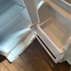 新品同様✨【24日夜or25日朝限定】simplus 1ドア冷蔵庫 47L 自動霜取り機能付 左右開き SP-47LD 一人暮らし 小型 コンパクト シンプラス 大容量 温度調整可 両開き 製氷 サブ冷蔵庫 ミニ冷蔵庫 の画像