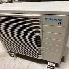 ダイキン　ルームエアコン　2022年製　20畳用　室内機分解クリーニング済みの画像