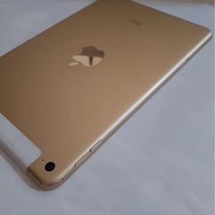iPad mini4 128GB ゴールドの画像
