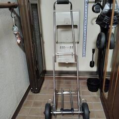 折りたたみ式キャリー