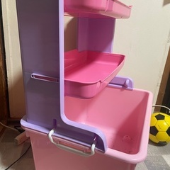オモチャ箱の画像