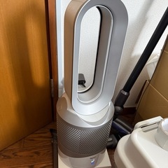 Dyson ヒーター付き空気清浄機の画像