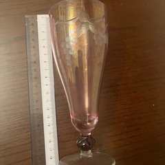 【お譲り先決定】昭和レトロ　ぶどうの透かし彫りグラスの画像