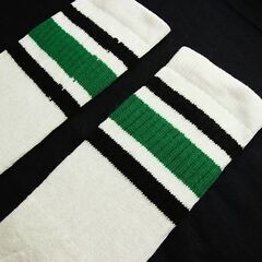 (5483) SkaterSocks (スケーターソックス) ロングソックス 靴下 男女兼用 ソックス チューブソックス Knee high White tube socks with Black-Green stripes style 3 (22インチ) スケボー SK8の画像