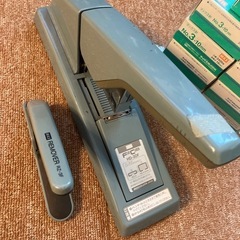 業務用ホッチキス　MAX Stapler HD-3DF 75枚とじリムーバーの画像