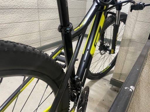 マウンテンバイク　MTB GT
