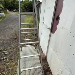 （決まりました）脚立！高さ1800/現状渡し！の画像