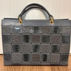 【極美品】サンポウiiiSANPO ハンドバッグ パッチワークオーストリッチの画像