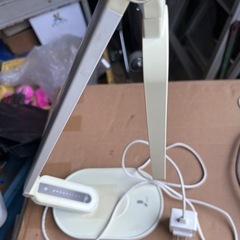 デスクライトの画像