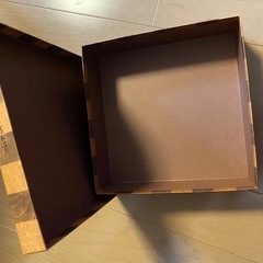 クラブハリエの空箱の画像