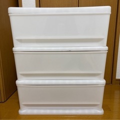 お値下げしました！収納ケース　ホワイト　白　衣類収納　引き出しの画像