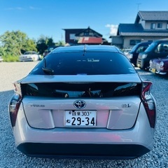 プリウスZVW50。年式2016年。走行距離95000キロ。車検2年。グレードS。価格はコミコミです。の画像